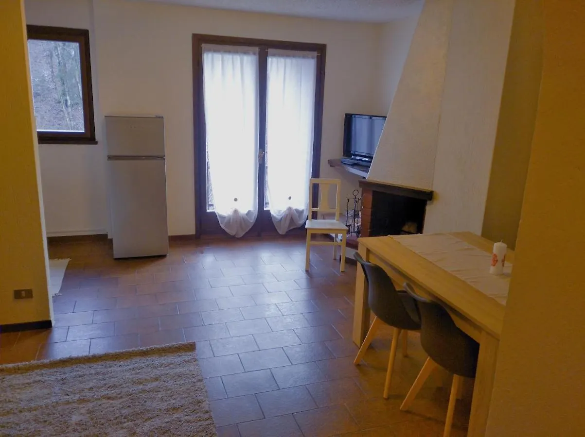 Appartamento Oltre Il Colle 0*,  إيطاليا